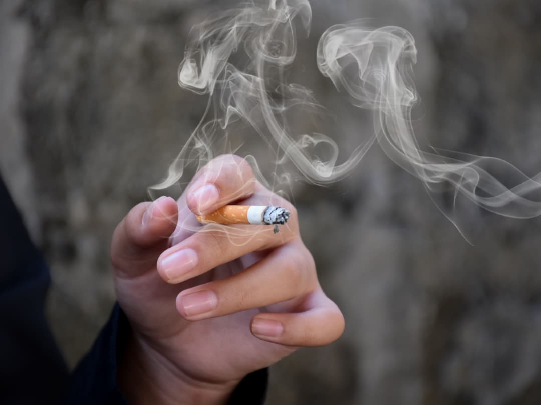 كل ما تريد معرفته عن النيكوتين: بين الإدمان والعلاج
