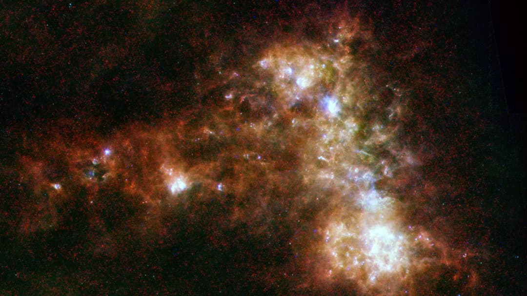 اكتشاف جسر عملاق من الغاز الساخن في الفضاء يربط عنقودين مجريين