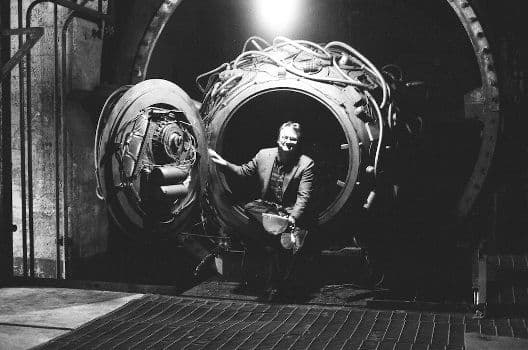 كم يلزمنا من الطاقة لتشغيل الة زمن حقيقية ؟