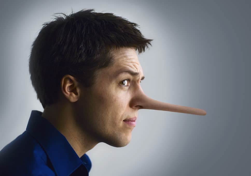 لماذا يكذب بعض الناس أكثر من اللازم؟
