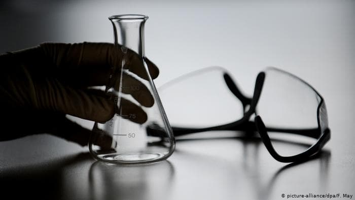 لماذا ينخدع الناس بالأخبار العلمية الزائفة؟