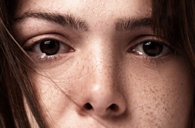 دموع الألم ودموع الفرح، هل البكاء أمر صحي؟