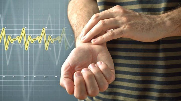 الطريقة الصحيحة لقياس نبض القلب خطوة بخطوة