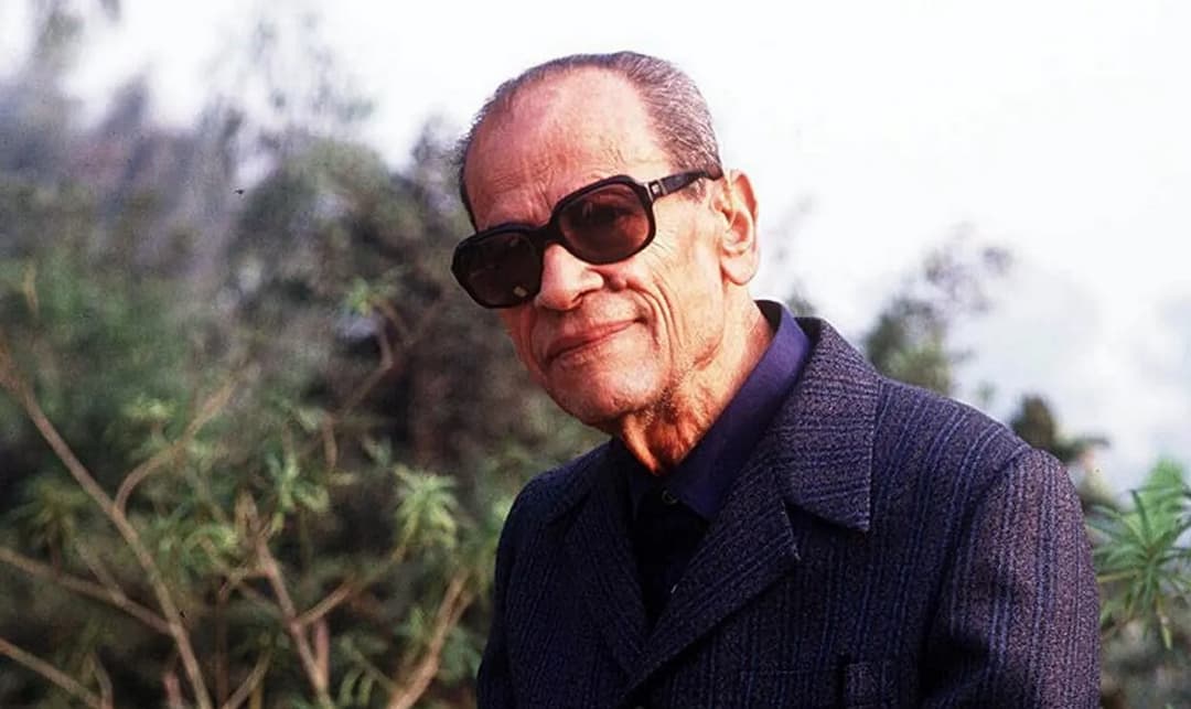 نجيب محفوظ: رحلة إلى عالمه الروائي