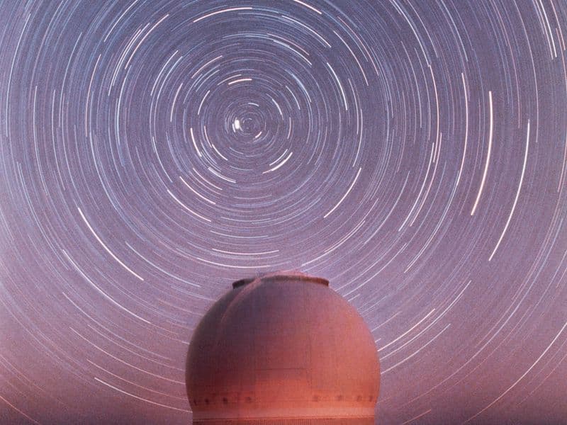 كيف يحسب العلماء عمر النجوم؟