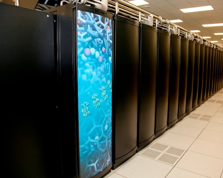 فيم يستخدم أسرع حاسوب فائق في العالم ؟