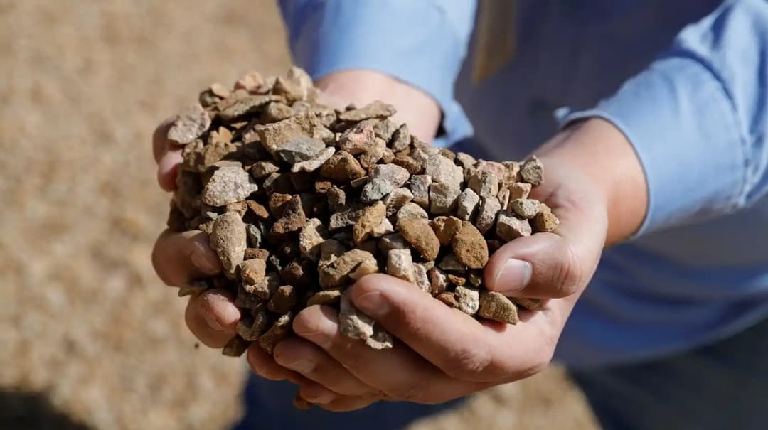 ما هي العناصر الأرضية النادرة؟ وما علاقتها مع البيئة؟