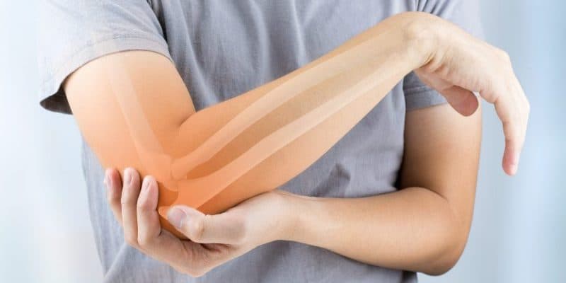 ما العظم الظريف، ولماذا يؤلم كثيرًا؟
