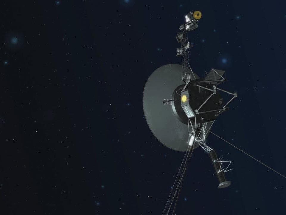 مركبة فوياجر 1 ترسل بيانات غريبة من خارج النظام الشمسي