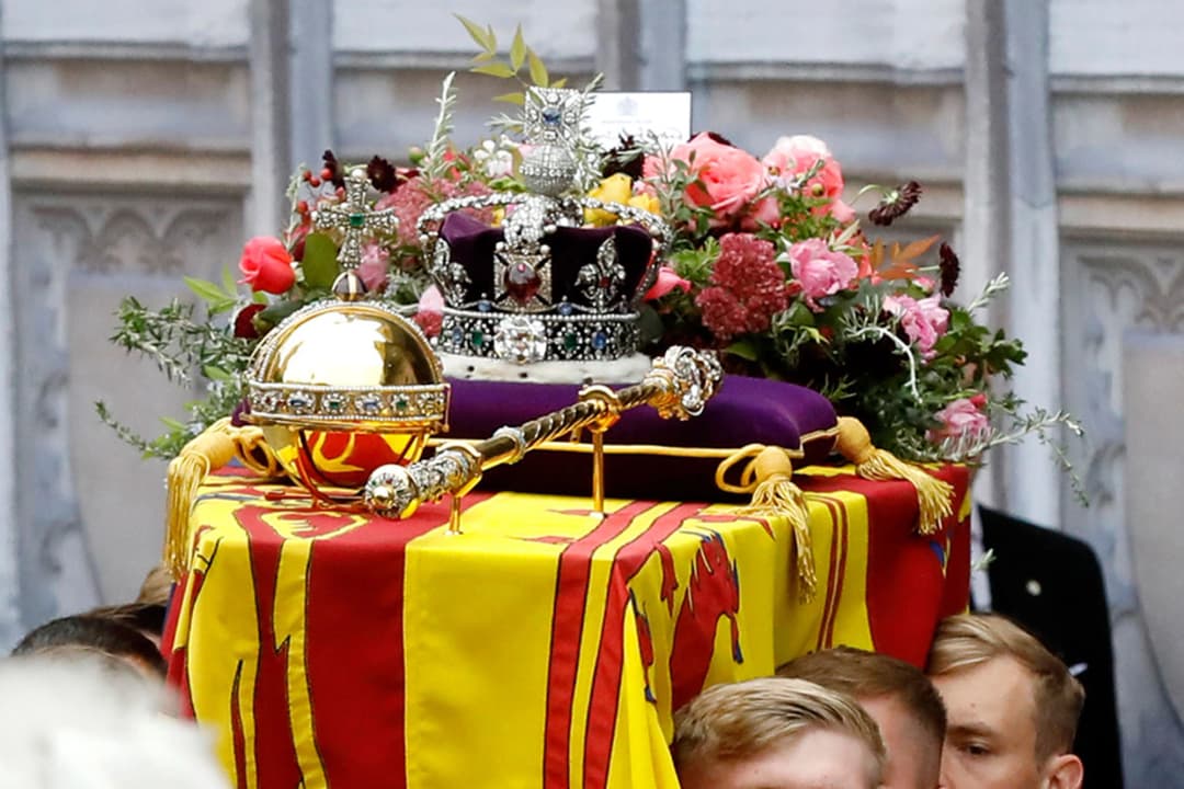 دلالات الجواهر في التاج الملكي البريطاني