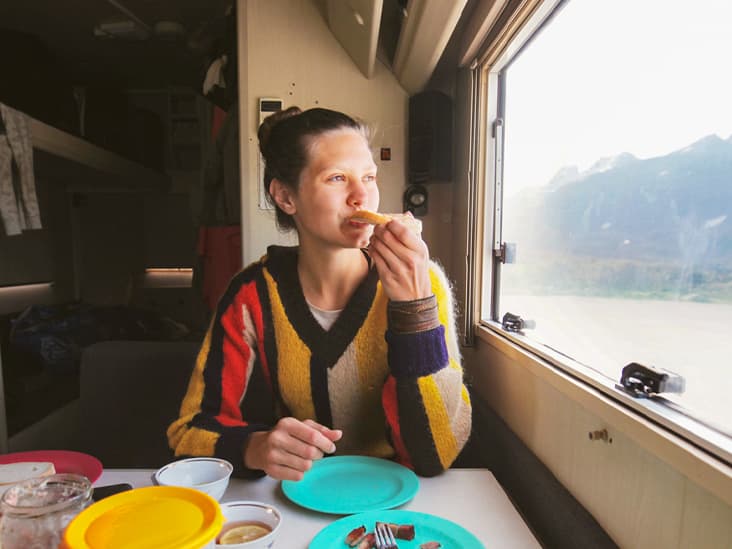 أيهما أفضل لفقدان الوزن: وجبات عديدة صغيرة أم وجبات قليلة كبيرة؟