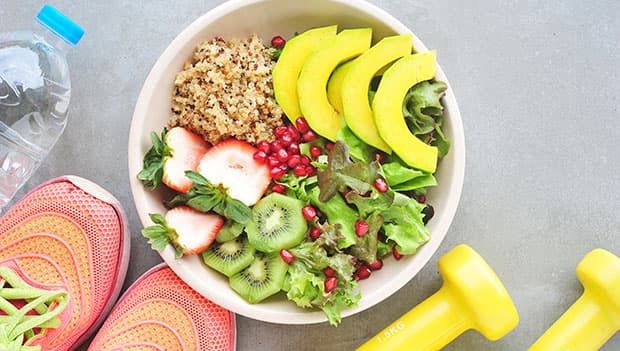 ماذا يجب أن تأكل قبل التمرين وبعده؟