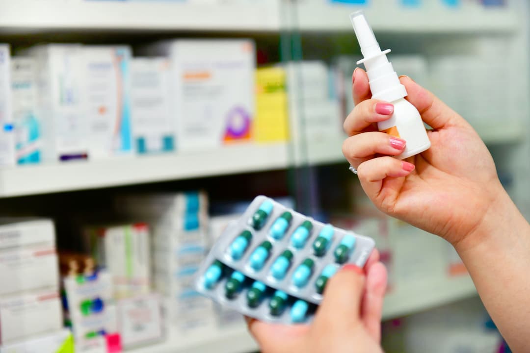 ما الأدوية التي يُسمح للحامل بأخذها لتخفيف أعراض الحساسية الموسمية؟