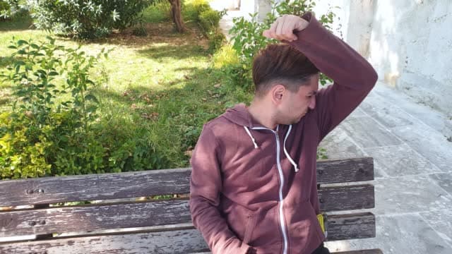 لماذا لا نستطيع أن نشم رائحتنا كما نشم رائحة الآخرين؟