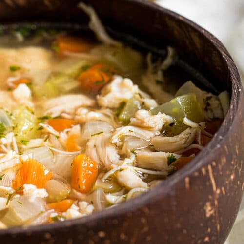 شوربة الدجاج.. علاج منزلي للمرض على مدى آلاف السنين، ما أهميتها؟