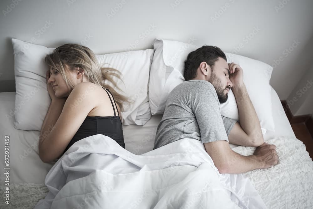 لماذا يتجنب العديد من البالغين ممارسة الجنس؟