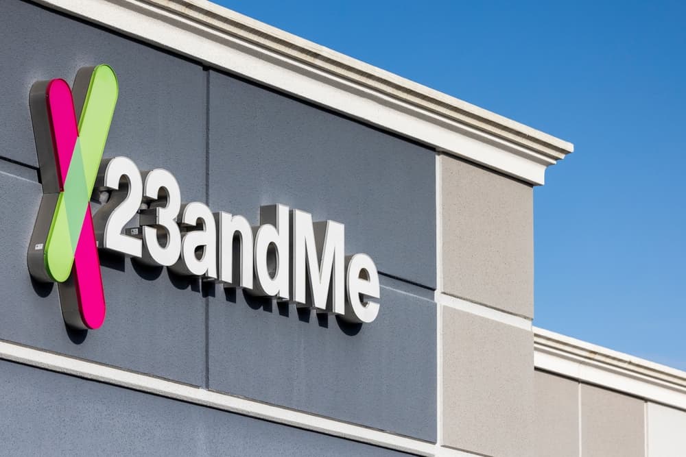 معركة البقاء لشركة 23andMe: هل مصير حمضك النووي مهدد؟