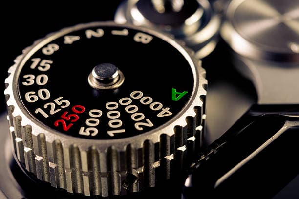 كاميرا جديدة أسرع بنحو 250 مليون مرة من أفضل الكاميرات الرقمية وتلتقط حركة الذرات