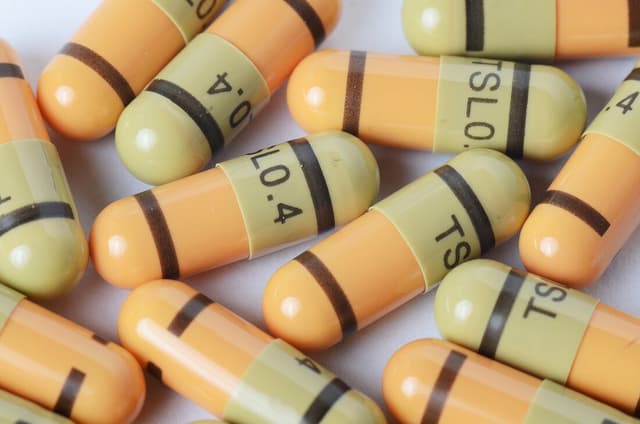 دواء التامسولوسين: الاستخدام والجرعة والآثار الجانبية