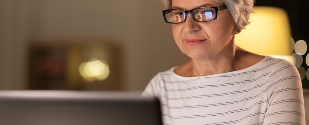 نصف المسنين في الولايات المتحدة يستخدمون الذكاء الاصطناعي، فما الذي يثير اهتمامهم؟