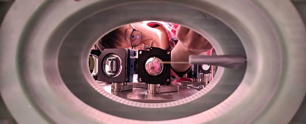 معالج يحتوي على 6100 كيوبت يحطم الرقم القياسي بالحوسبة الكمومية