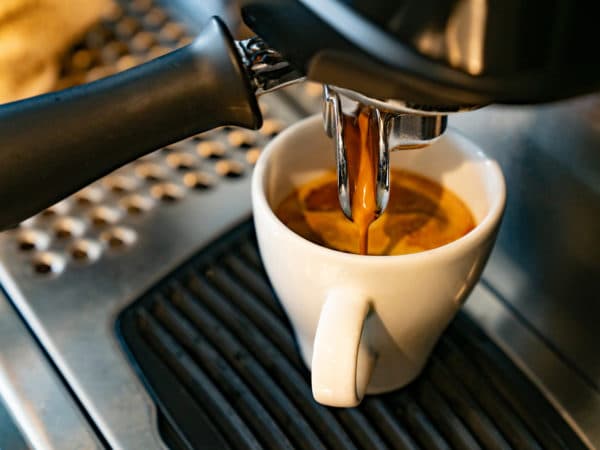 الكافيين... سلاح جديد في يد البكتيريا؟