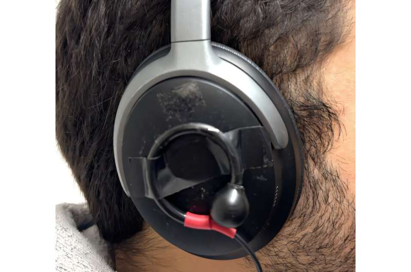 سماعات جديدة تتعرف على من تحدثه وتمكنك من سماعه بشكل أفضل