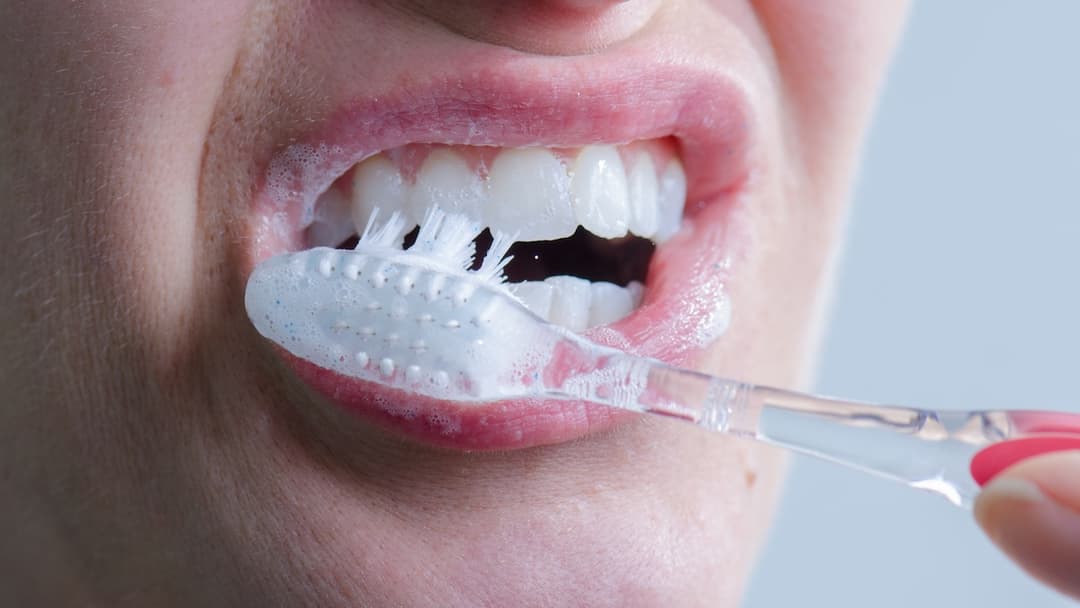 لماذا يشعر فمك بالبرودة عند تناول النعناع؟ تفسير علمي