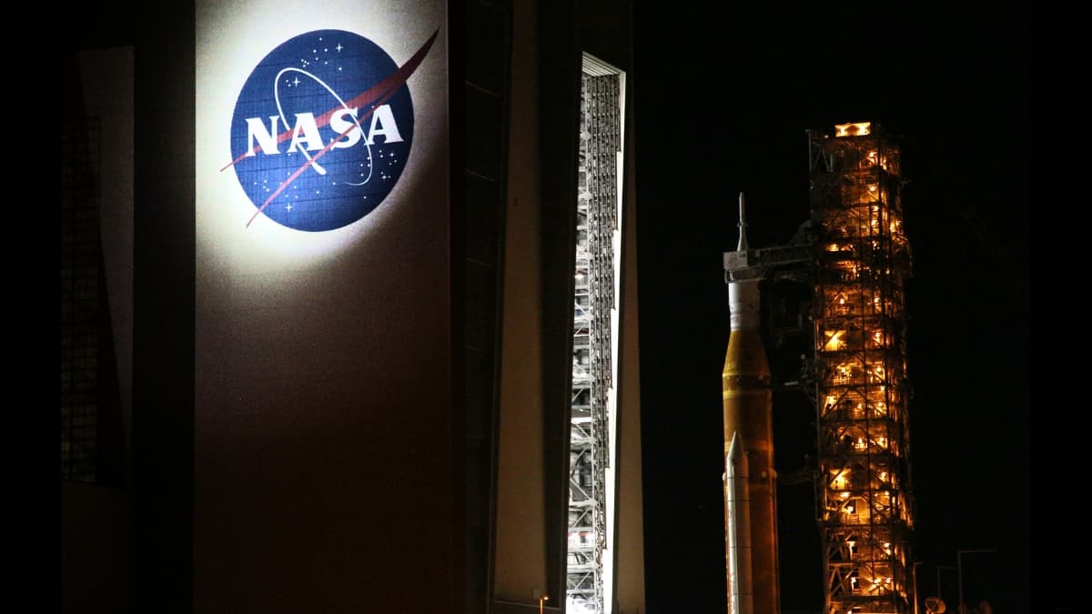 ناسا تعلن تغيير خططها لنقل البشر إلى سطح القمر!