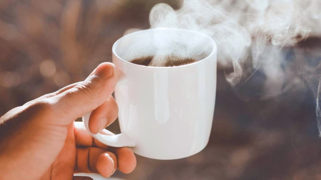 أظهرت دراسة أن تناول الكافيين يوميًا قد يقلل من خطر الإصابة بالخرف