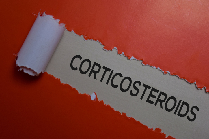 الكورتيكوستيرويدات: ما هي وما أنواعها وآثارها الجانبية وفوائدها