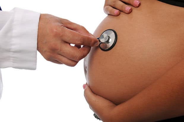 النزف خلال الحمل: أعراضه وأسبابه