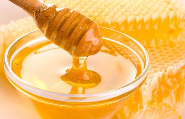 هل استخدام العسل السوري مفيد في تعقيم الجروح؟