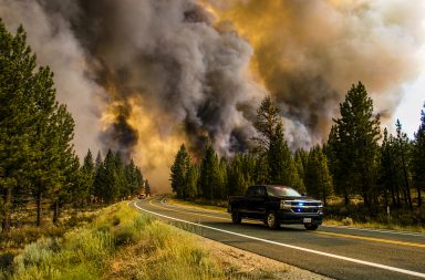 عمل العالم بجد منذ سنة 1987 من أجل تعافي طبقة الأوزون، لكن الدخان الناتج عن حرائق الغابات أثر في هذه العملية تأثيرًا كبيرًا.
