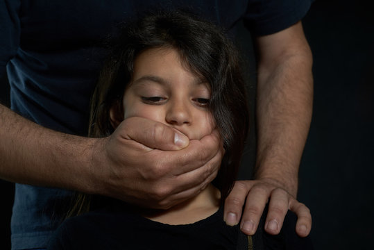 العواقب طويلة الأمد للاعتداء الجنسي على الأطفال