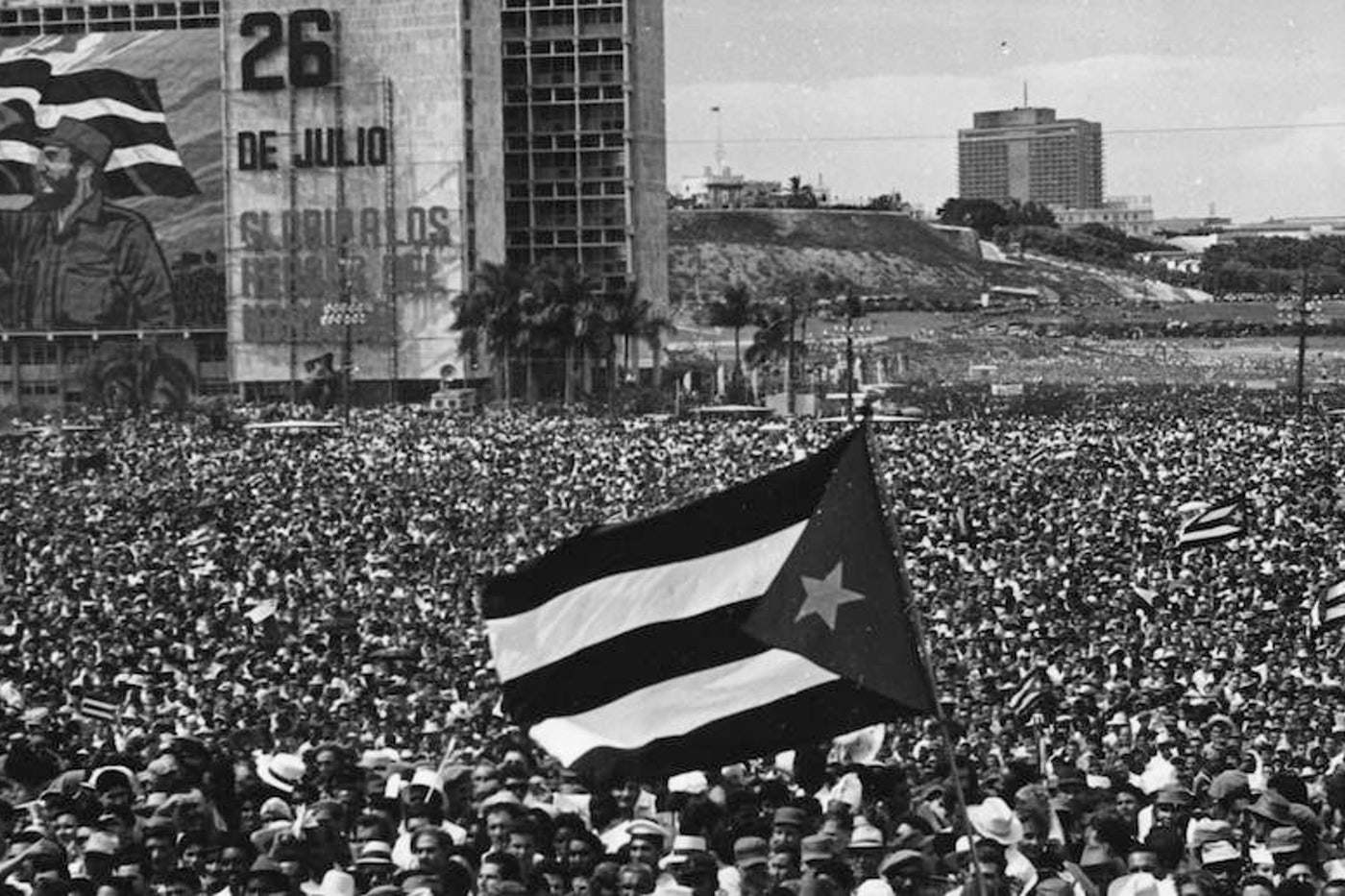 الثورة الكوبية - الانتفاضة المسلحة في كوبا التي أطاحت بحكومة فولجنسيو باتيستا - الثورة التي حصلت في كوبا بقيادة فيديل كاسترو - كيف وصل فيديل كاسترو للحكم