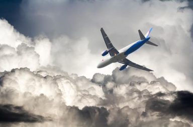 تحذر إدارة الطيران الفيدرالية (FAA) أن السفر أوائل العام المقبل قد يتعطل بسبب التطور الأخير في تقنية شبكات الجيل الخامس - 5G والملاحة الجوية