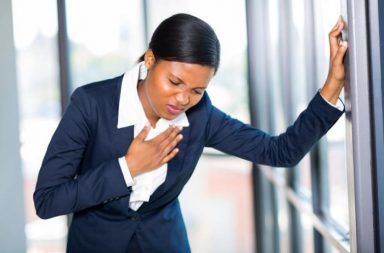 اضطراب الهلع (مع أو بدون رهاب الأماكن المفتوحة) حالة مفاجئة من الخوف الشديد جدًا نوبات الهلع تسارع معدل ضربات القلب الإحساس بالاختناق أو ضيق في التنفس