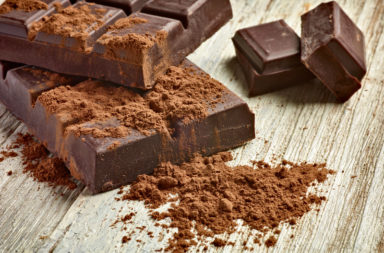 تاريخ موجز عن الشوكولا - كيف تصنع الشوكولا؟ - ما هو الكاكاو وكيق يستخرج ويتحول إلى مسحوق؟ - حضارة الأولمك القديمة جنوب المكسيك والشوكولا