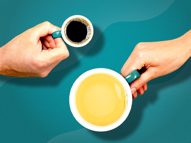 أيهما أفضل لصحتك: الشاي الأخضر أم القهوة؟