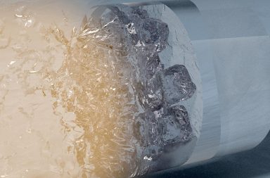 أعاد العلماء تكوين الجليد المدهش داخل داخل كوكبي أورانوس ونبتون لأول مرة في التجارب المعملية قبل خمس سنوات، ويطلق عليه الجليد شديد التأين