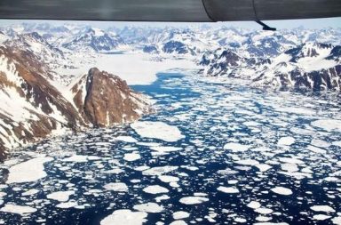 اكتشف باحثون كميات من المياه الجوفية قابعة تحت جليد القطب المتجمد الجنوبي. ما علاقة هذا الاكتشاف بارتفاع مستوى سطح البحر العالمي؟