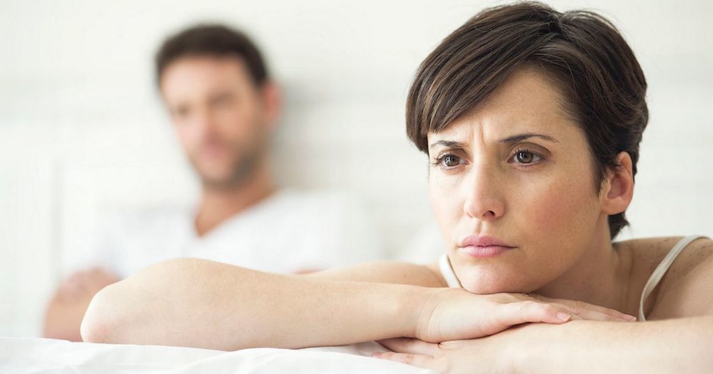 لماذا يشعر الرجال بالكآبة بعد الجماع؟ سببٌ محتملٌ للقلق بعد الجنس