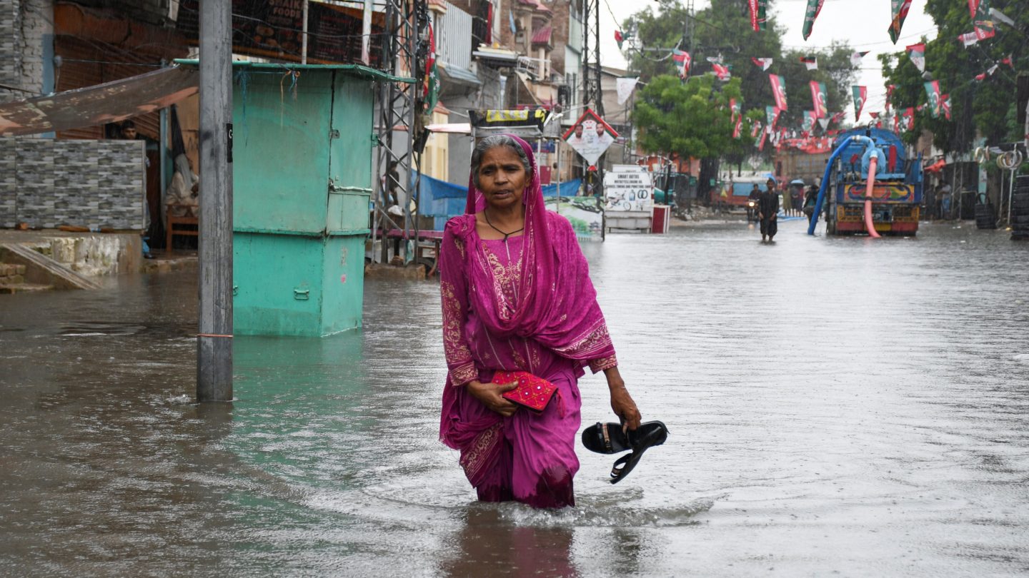 صور من قمر صناعي تظهر رعب الفيضانات في باكستان