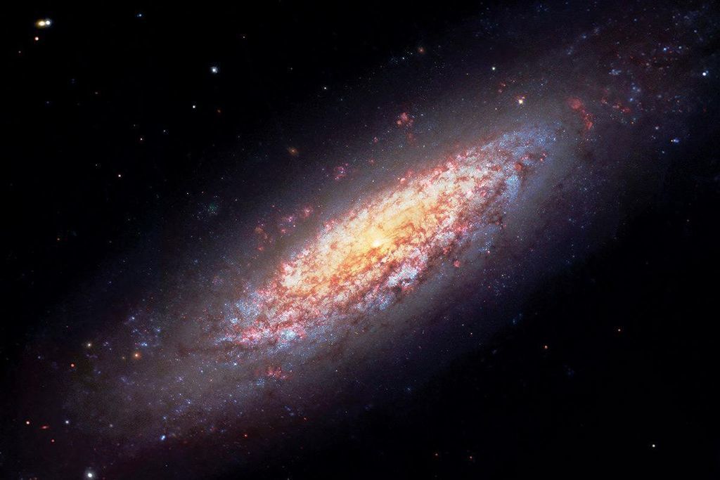 المادة المظلمة التي تتفاعل مع نفسها تستطيع حل لغز المجرة