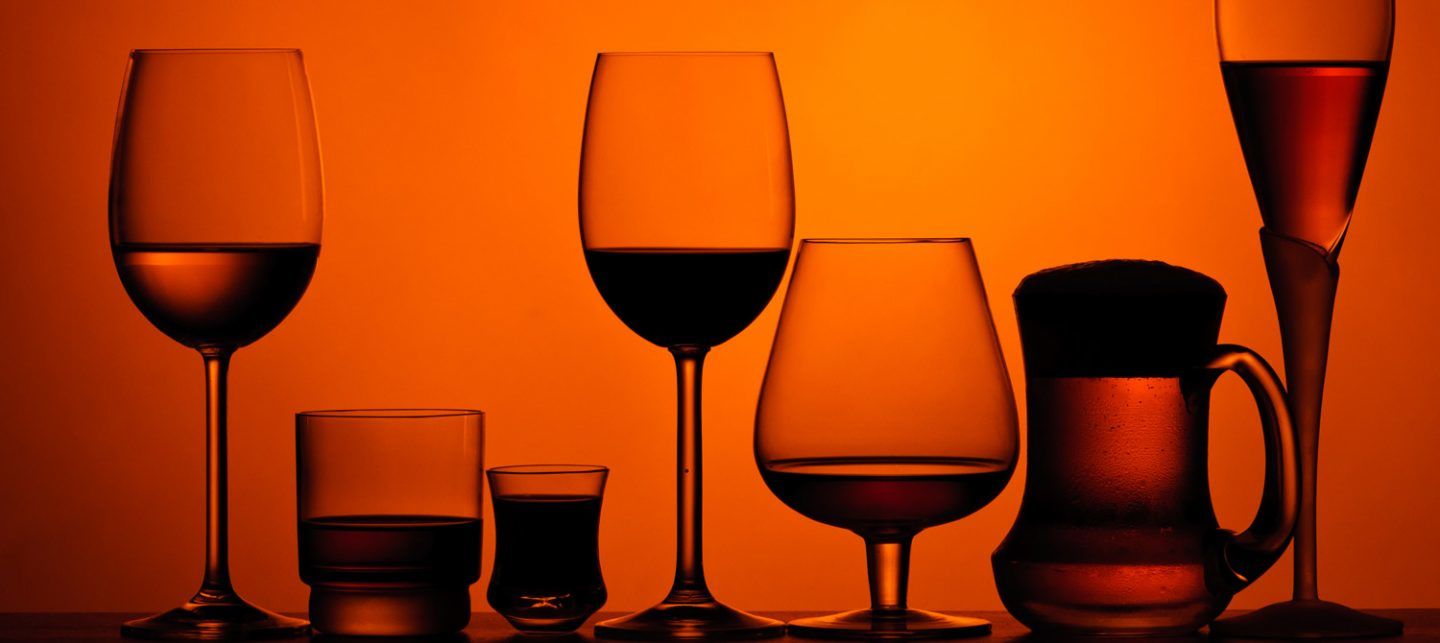 هل يتضرر دماغك إذا تناولت الكحول باعتدال؟