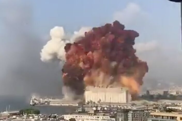 انفجار بيروت المأساوي كان عنيفًا لدرجة أنه أحدث اضطرابًا في الغلاف الجوي للأرض
