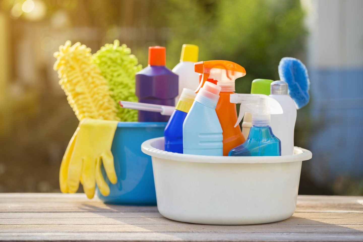 ما مدى أمان منتجات التنظيف؟ قد تكون المنظفات المنزلية خطيرة وتستحق اهتمامك