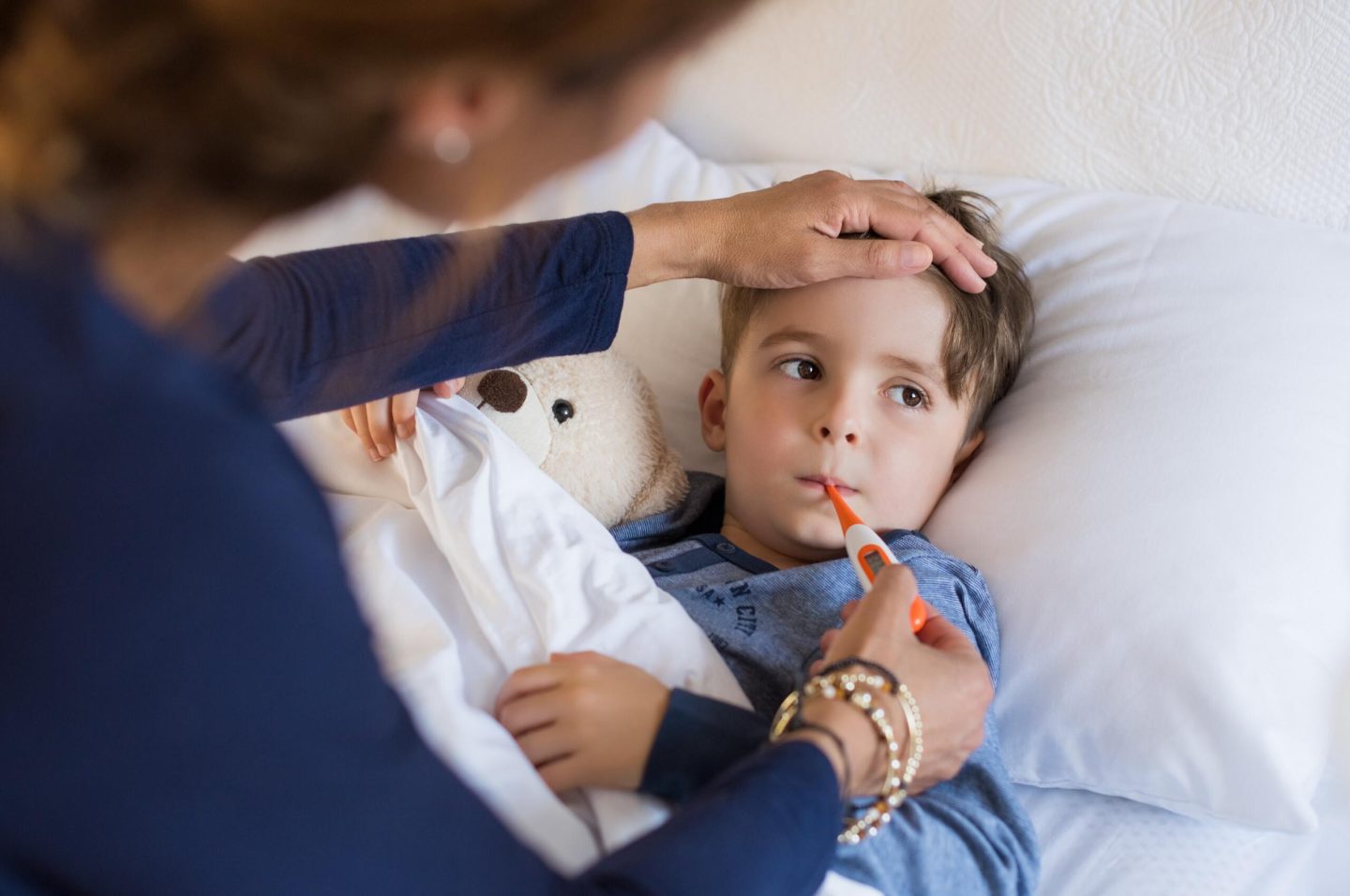 التهاب السحايا عند الأطفال: الأسباب والأعراض والتشخيص والعلاج