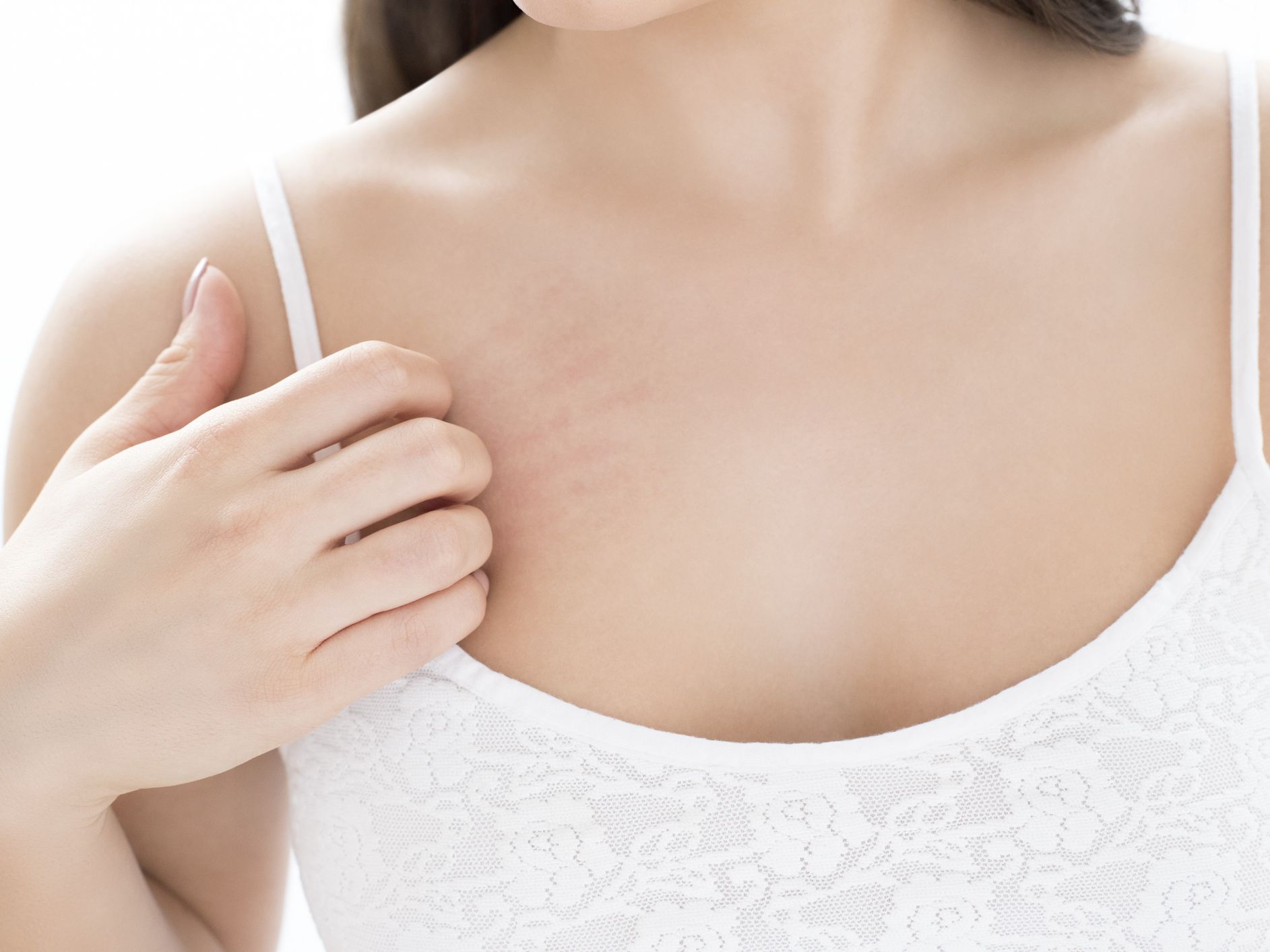 Er røde flekker på brystet et tegn på kreft? – Jeg tror på vitenskap